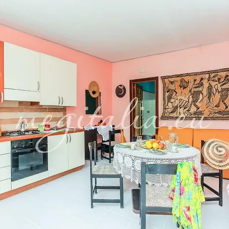 Aparthotel Megitalia *